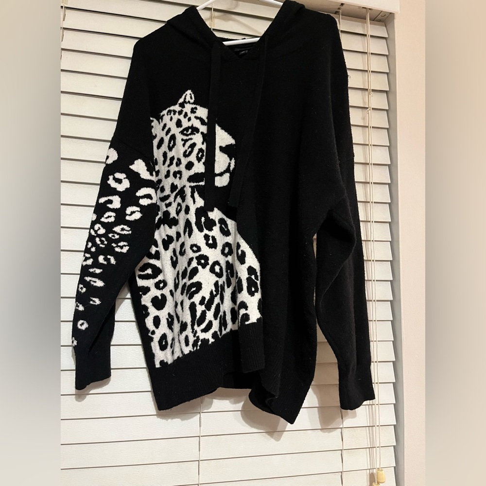 Torrid black hooded sweater with leopard 2X